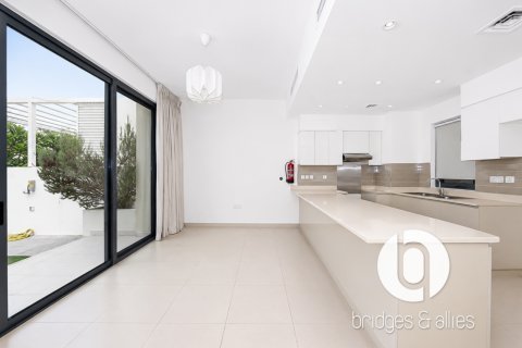 Vila u Dubai Hills Estate, UAE 4 spavaćih soba, 202 m2 Br. 766399 - fotografija 8