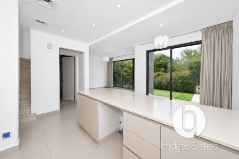 Vila u Dubai Hills Estate, UAE 4 spavaćih soba, 202 m2 Br. 766399 - fotografija 13