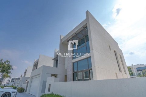 Willa do wynajęcia w Mohammed Bin Rashid City, Dubai, ZEA 4 sypialnie, 570 mkw., nr 663755 - zdjęcie 2