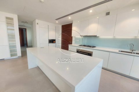 Villa in Abu Dhabi, VAE: 4 Schlafzimmer, 1001 m2 Nr. 725687
