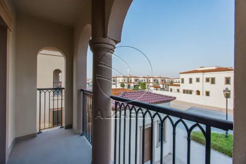 فيلا للبيع في أبو ظبي، الإمارات العربية المتحدة 5 غرفة نوم ، 428 متر مربع ، رقم 725692 - صورة 3
