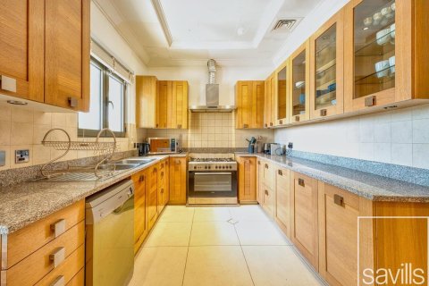 Vilă de închiriat în Palm Jumeirah, Dubai, EAU 6 dormitoare, 1245.83 mp.  №747479 - poză 24