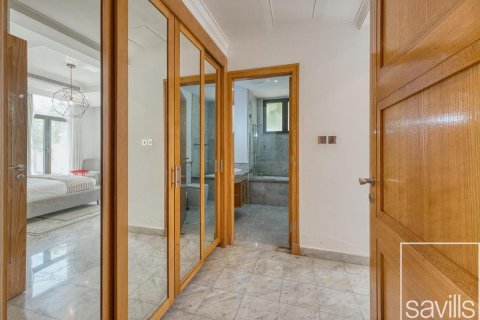 Vilă de închiriat în Palm Jumeirah, Dubai, EAU 6 dormitoare, 1245.83 mp.  №747479 - poză 22