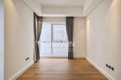 Apartment til salg i Downtown Dubai (Downtown Burj Dubai), Dubai, UAE 2 soveværelser, 142.79 kvm № 765348 - foto 8