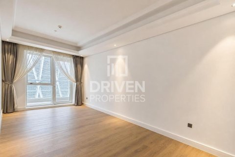 Apartment til salg i Downtown Dubai (Downtown Burj Dubai), Dubai, UAE 2 soveværelser, 142.79 kvm № 765348 - foto 3
