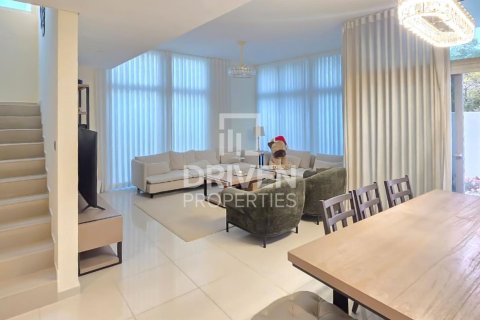 Villa in DAMAC Hills (Akoya by DAMAC), Dubai, VAE: 6 Schlafzimmer, 445.01 m2 Nr. 757061