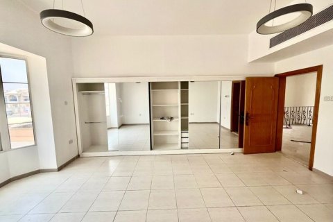 Huvila Al Barsha, Dubai, Arabiemiraatit 5 makuuhuonetta, 1463.18 m2 № 637475 - kuva 7