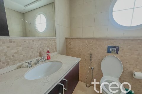 Villa zur Miete in Jumeirah Park, Dubai, VAE 4 Schlafzimmer, 402.73 m2 Nr. 741128 - Foto 9