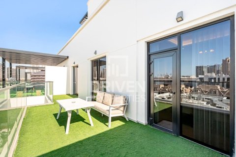 Huoneisto Jumeirah Village Circle, Dubai, Arabiemiraatit 1 makuuhuone, 105.17 m2 № 768127 - kuva 10