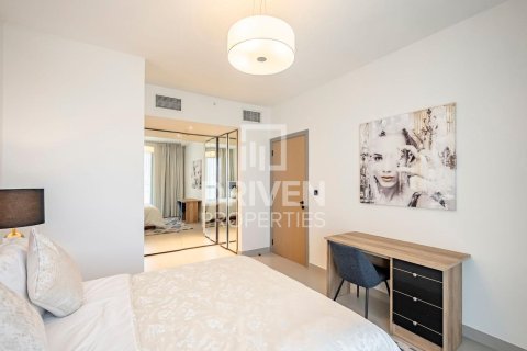 Huoneisto Jumeirah Village Circle, Dubai, Arabiemiraatit 1 makuuhuone, 105.17 m2 № 768127 - kuva 2