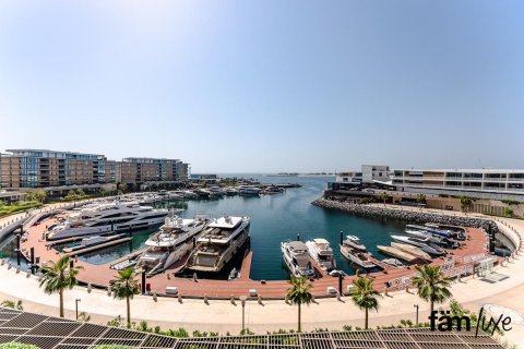 Lakás itt: Dubai, EAE, 2 hálószoba, 180 m², azonosító: 751449