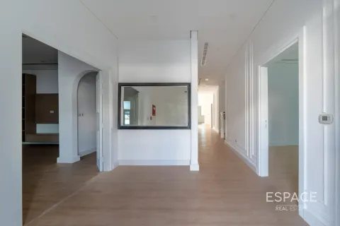 Villa sa Al Furjan, Dubai, UAE 7 silid-tulugan, 595 sq.m. № 737765 - larawan 3
