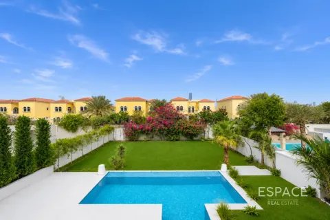 Villa in vendita a Jumeirah Park, Dubai, EAU 3 camere da letto, 334 mq. № 737768 - foto 2