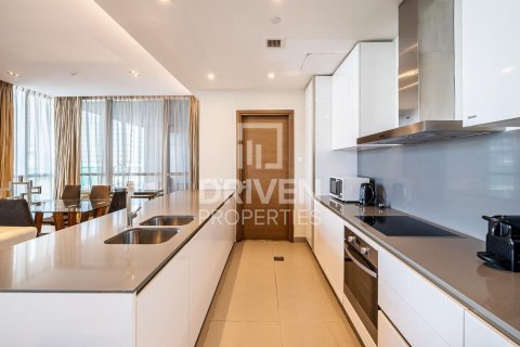 Apartment til salg i City Walk, Dubai, UAE 1 soveværelse, 149.39 kvm № 762140 - foto 17