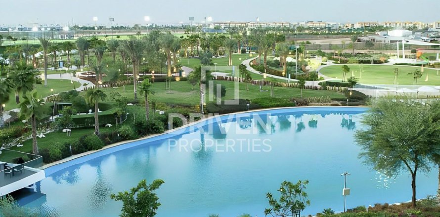 Townhouse in Dubai, UAE 4 bedrooms, 171.13 sq.m. № 765276