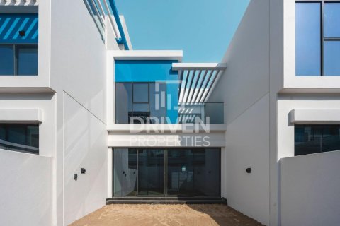 Townhouse in Damac Lagoons, Dubai, UAE 3 bedrooms, 144 sq.m. № 756908 - photo 14