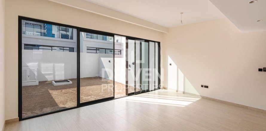 Townhouse in Damac Lagoons, Dubai, UAE 3 bedrooms, 144 sq.m. № 756908