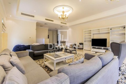 Villa til leje i The Villa, Dubai, UAE 5 soveværelser, 658.5 kvm № 756906 - foto 3