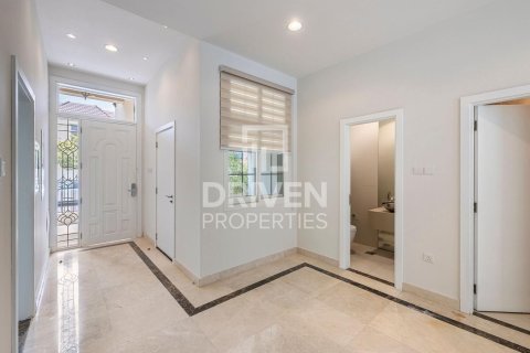 Üürile anda villa asukohaga The Villa, Dubai, AÜE: 5 magamistoaga, 561.04 m² Nr 756907 - pilt 22