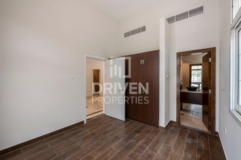 Üürile anda villa asukohaga The Villa, Dubai, AÜE: 5 magamistoaga, 561.04 m² Nr 756907 - pilt 10