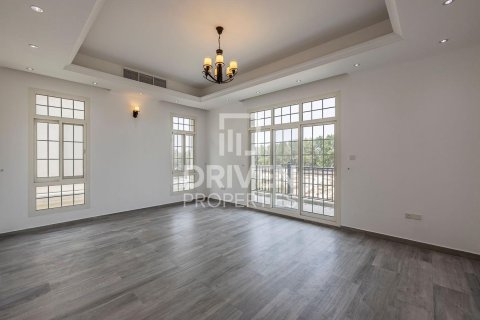Üürile anda villa asukohaga The Villa, Dubai, AÜE: 5 magamistoaga, 561.04 m² Nr 756907 - pilt 17