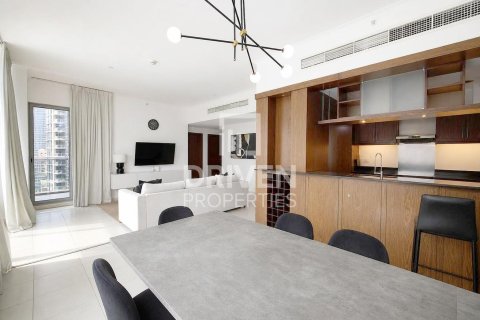Appartamento in affitto a Downtown Dubai (Downtown Burj Dubai), Dubai, EAU 2 camere da letto, 121.89 mq. № 756909 - foto 4