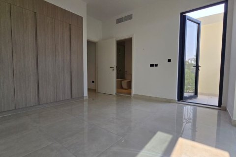 Таунхаус Рас-эль-Хайма, БАӘ-да 2 жатын бөлмелер, 130 м² № 734651 - фото 13
