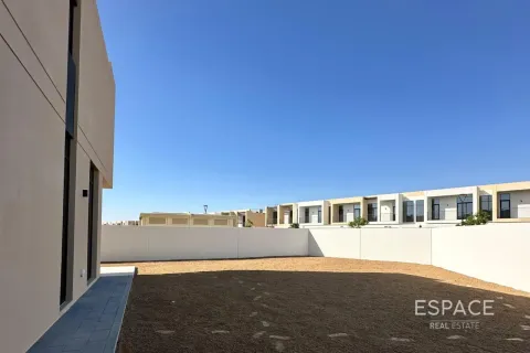 Kaupunkipientalo Dubai South (Dubai World Central), Dubai, Arabiemiraatit 4 makuuhuonetta, 231 m2 № 738296 - kuva 3