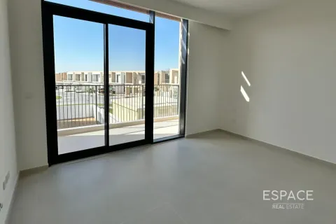 Kaupunkipientalo Dubai South (Dubai World Central), Dubai, Arabiemiraatit 4 makuuhuonetta, 231 m2 № 738296 - kuva 19