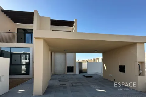 Dubai South (Dubai World Central), Dubai, संयुक्त अरब अमीरात में टाउनहाउस, 4 बेडरूम, 231 वर्ग मीटर, संख्या 738296