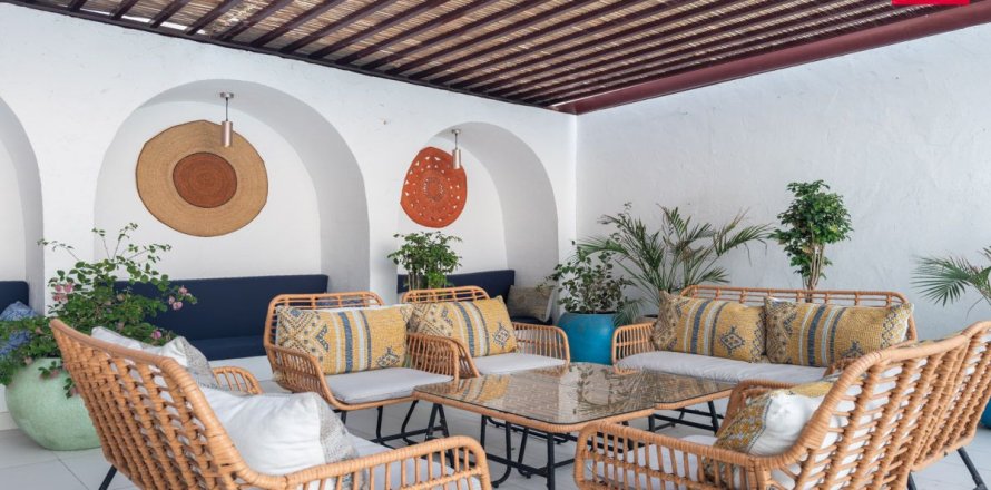 Korter asukohaga Al Sufouh, Dubai, AÜE: 2 magamistoaga, 136.4 m² Nr 763319