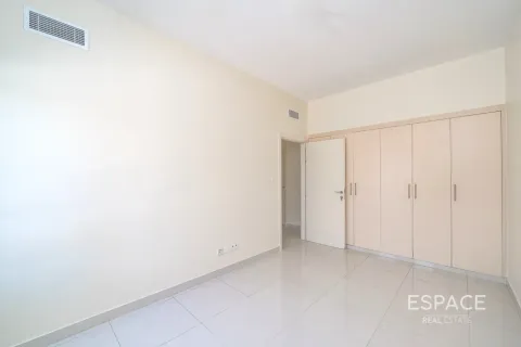 Kuća u nizu u The Springs, Dubai, UAE 3 spavaćih soba, 257 m2 Br. 738451 - fotografija 9