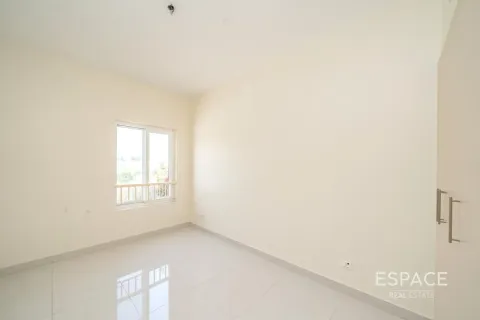 Kuća u nizu u The Springs, Dubai, UAE 3 spavaćih soba, 257 m2 Br. 738451 - fotografija 14