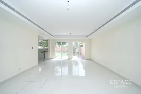Kuća u nizu u The Springs, Dubai, UAE 3 spavaćih soba, 257 m2 Br. 738451 - fotografija 3