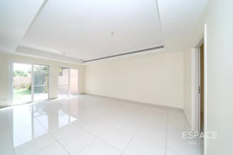 Kuća u nizu u The Springs, Dubai, UAE 3 spavaćih soba, 257 m2 Br. 738451 - fotografija 2