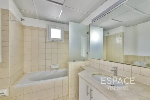 Villa sa Meadows, Dubai, UAE 5 silid-tulugan, 353 sq.m. № 738453 - larawan 16