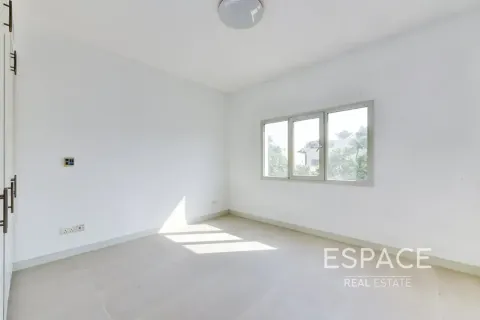 Villa sa Meadows, Dubai, UAE 5 silid-tulugan, 353 sq.m. № 738453 - larawan 5