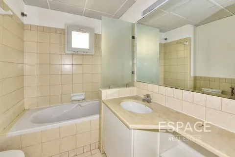 Villa sa Meadows, Dubai, UAE 5 silid-tulugan, 353 sq.m. № 738453 - larawan 11