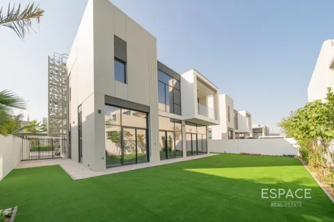 וילה ב Al Furjan, Dubai, איחוד האמירויות 5 חדרי שינה, 414 מ