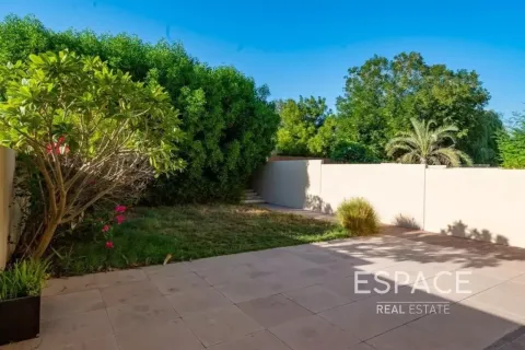Vila di Arabian Ranches, Dubai, UEA 3 kamar tidur, 259 m2 nomor 738454 - foto 17