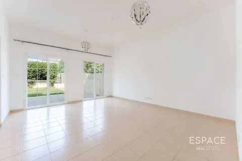 Vila di Arabian Ranches, Dubai, UEA 3 kamar tidur, 259 m2 nomor 738454 - foto 8