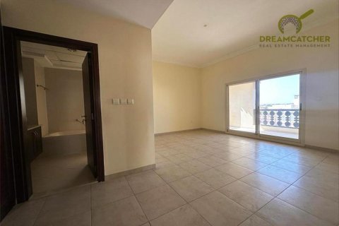 Al Hamra Village, Ras Al Khaimah, BAE’de kiralık villa 5 yatak odası, 982.6 m&sup2; No 512536 - fotoğraf 16