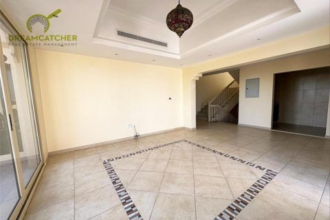 Al Hamra Village, Ras Al Khaimah, BAE’de kiralık villa 5 yatak odası, 982.6 m&sup2; No 512536 - fotoğraf 10