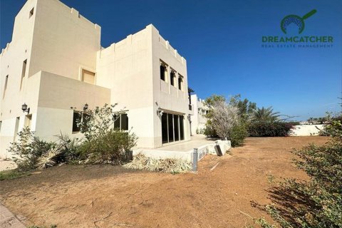 Al Hamra Village, Ras Al Khaimah, BAE’de kiralık villa 5 yatak odası, 982.6 m&sup2; No 512536 - fotoğraf 3