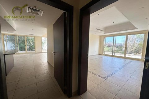 Al Hamra Village, Ras Al Khaimah, BAE’de kiralık villa 5 yatak odası, 982.6 m&sup2; No 512536 - fotoğraf 12