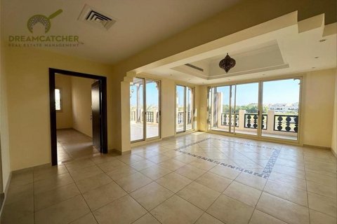 Al Hamra Village, Ras Al Khaimah, BAE’de kiralık villa 5 yatak odası, 982.6 m&sup2; No 512536 - fotoğraf 8
