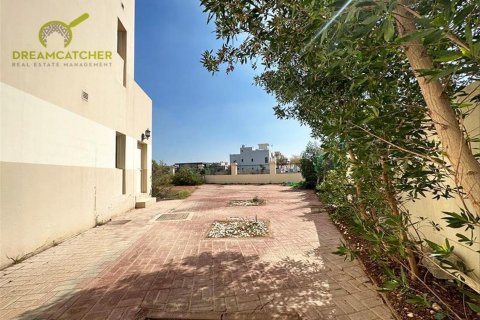 Al Hamra Village, Ras Al Khaimah, BAE’de kiralık villa 5 yatak odası, 982.6 m&sup2; No 512536 - fotoğraf 26