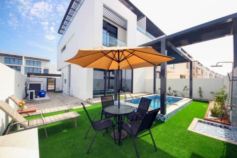 Villa til leje i Sharjah Waterfront City, Sharjah, UAE 4 soveværelser, 257.7 kvm № 750886 - foto 5