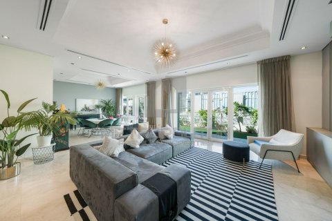 Al Furjan, Dubai, BAE’de villa 4 yatak odası, 600 m&sup2; No 664140