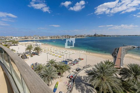Appartamento a Palm Jumeirah, Dubai, EAU 3 camere da letto, 211 mq. № 663730